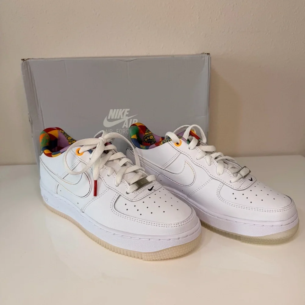Nike Kids Sneakers White with Multicolor Accents